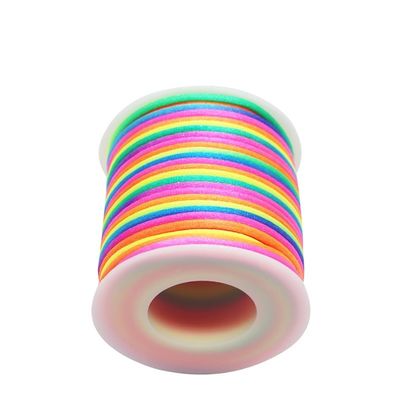 Migliora la tua collezione con il nostro customizabile braccialetto a due filati a maglia di giada