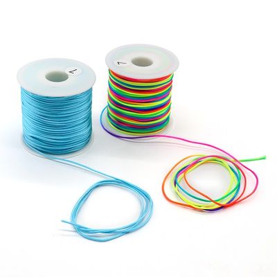 Armatura fai-da-te con cordoni di cotone con filo di seta e giada
