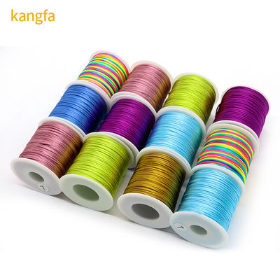 Braccialetto in poliestere 100% avvolto in filo con disegno 2023 e colore singolo o colore arcobaleno