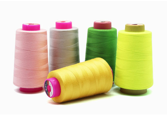 Basso MOQ 40/2 Spun 100% filo di cucitura in poliestere per utensili per cuciture a macchina