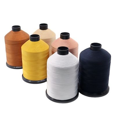 Filato di poliestere con legame UV bianco 6000Y per cucire tappezzeria