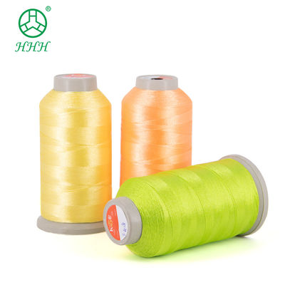 Filato di poliestere Vietnam ricamo 120D 2 Alta resistenza 40 bobine accettato OEM/ODM Core Spun Yarn