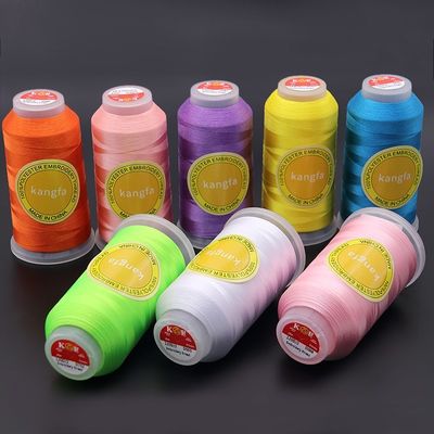 120D/2 100% filo di ricamo in poliestere per ricamo in macchina 4000 Yard/cone 700 Colori
