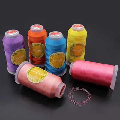 Filato di poliestere 120D/2 resistente alle alte temperature per ricami riflettenti sui divani