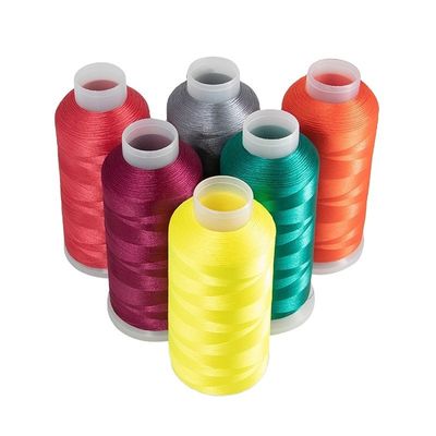 Filato di ricamo in poliestere 5000m 120D/2 per progetti e produzione di macchine di ricamo