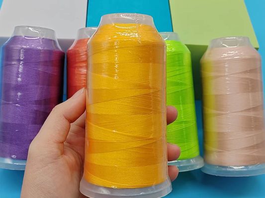 Pacchi di colore diversi di filo di ricamo in poliestere 720 colori per cuciture di tutti gli scopi