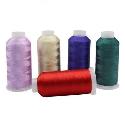 120g Peso netto 120D/2 Alta resistenza al colore Fiducia al colore Filato ricamato in poliestere per spot